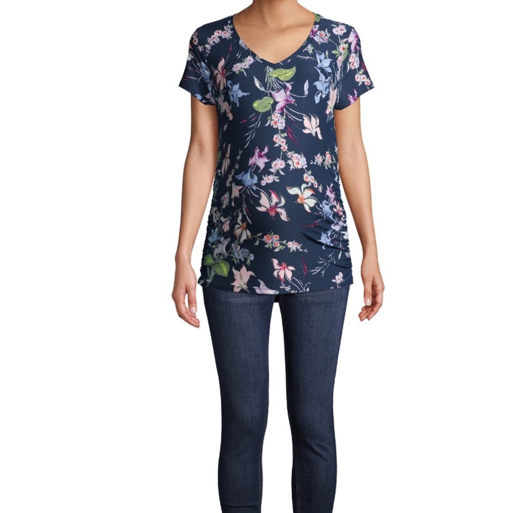 Maternity Basic Short Sleeve Floral T-Shirt - Picture 11 of 11